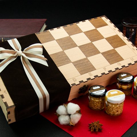 Chess gift set